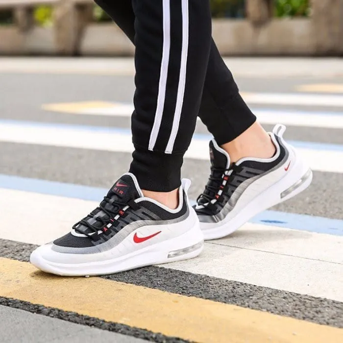 Top 15 Địa Chỉ Mua Giày Nike Nam Chính Hãng Giá Tốt Nhất Hiện Nay