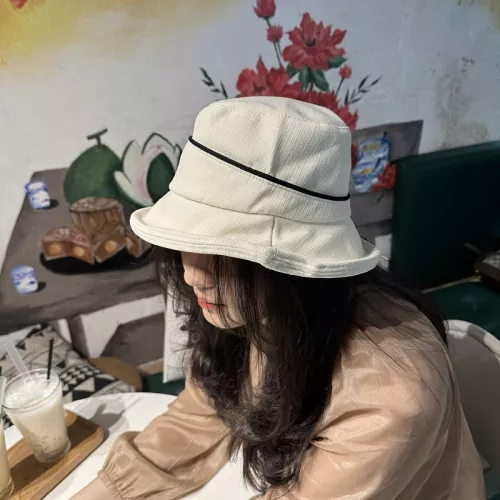 MŨ đẹp cho bạn nữ cá tính 