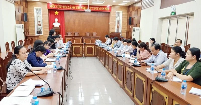 Cán bộ - Cán bộ là gì trong hệ thống hành chính Việt Nam?